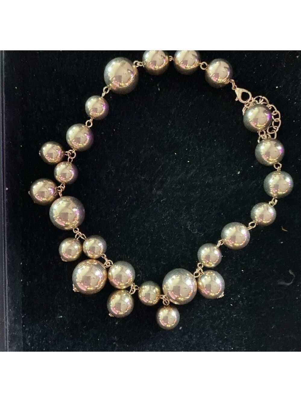 Elegant Gold Beaded Necklace